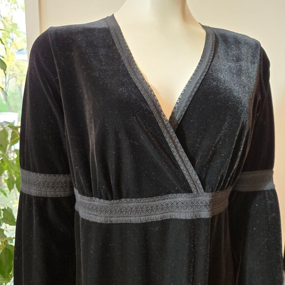 Vtg Max Studio Black Stretch Velvet Babydoll Whimsigoth Dress Size L Bell Sleeve - Picture 2 of 15